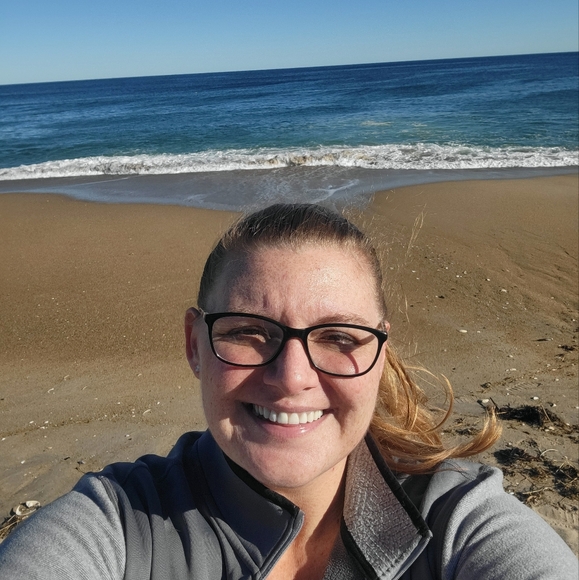 Meet your Posher, Krista - Picture 2 of 2